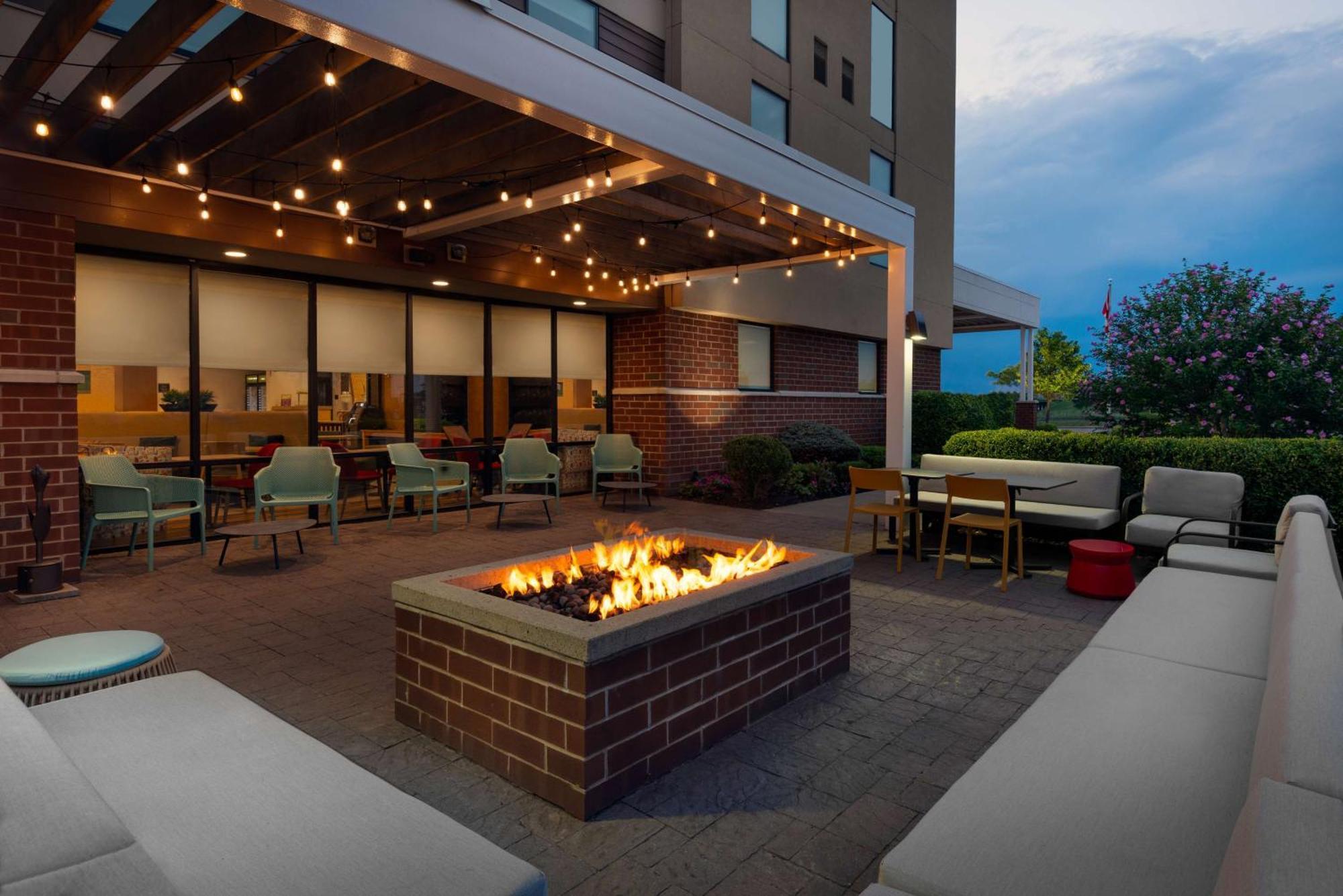 Home2 Suites By Hilton Buffalo Airport/ Galleria Mall Cheektowaga Exterior foto